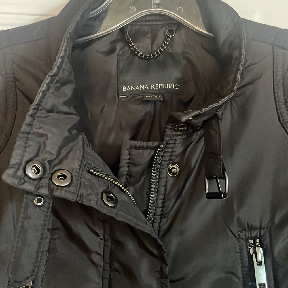 Banana republic Moto style jacket. Size medium, petite. Like new condition! - Picture 3 of 7